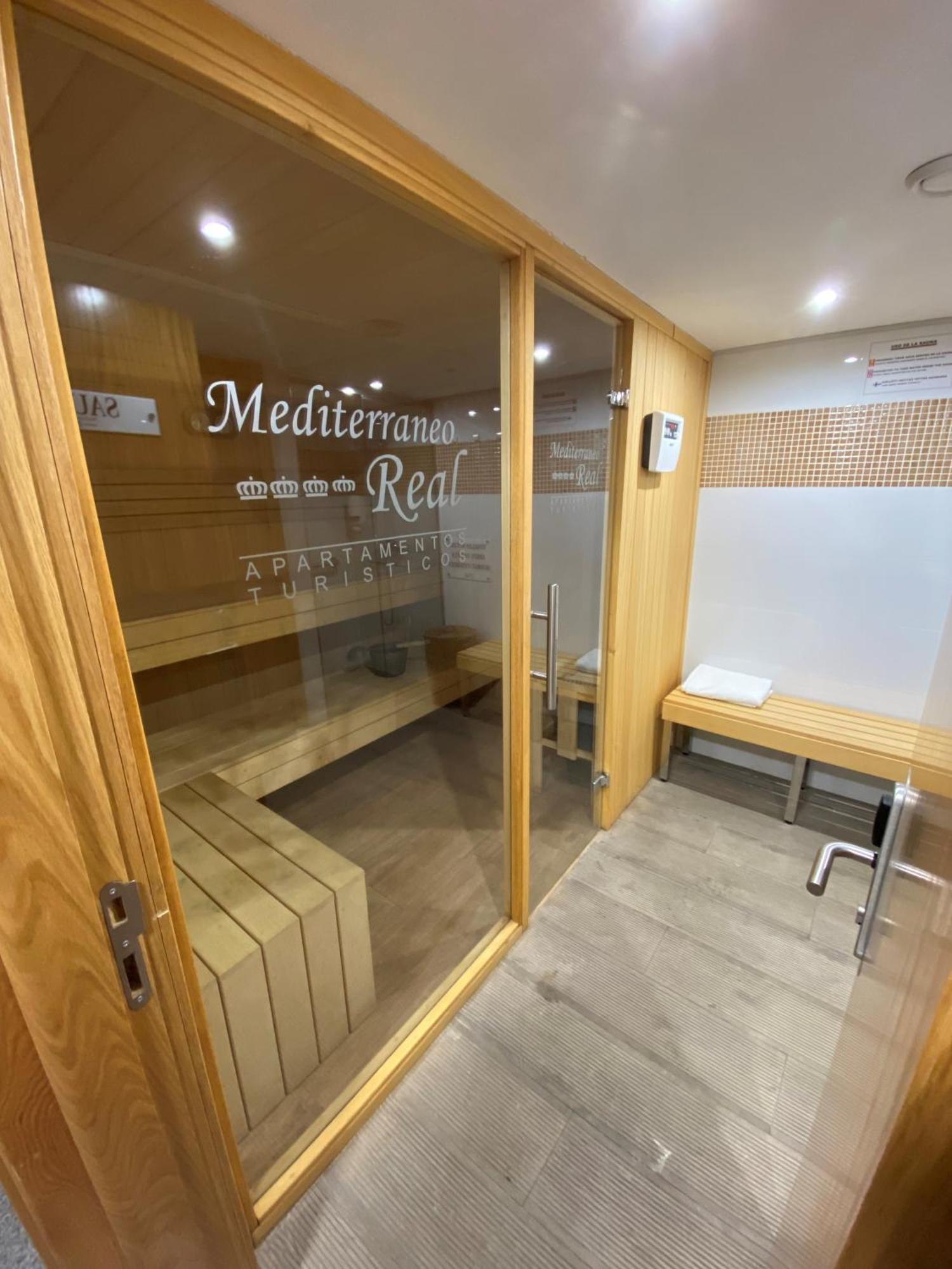 Apartamentos Mediterraneo Real Fuengirola Dış mekan fotoğraf