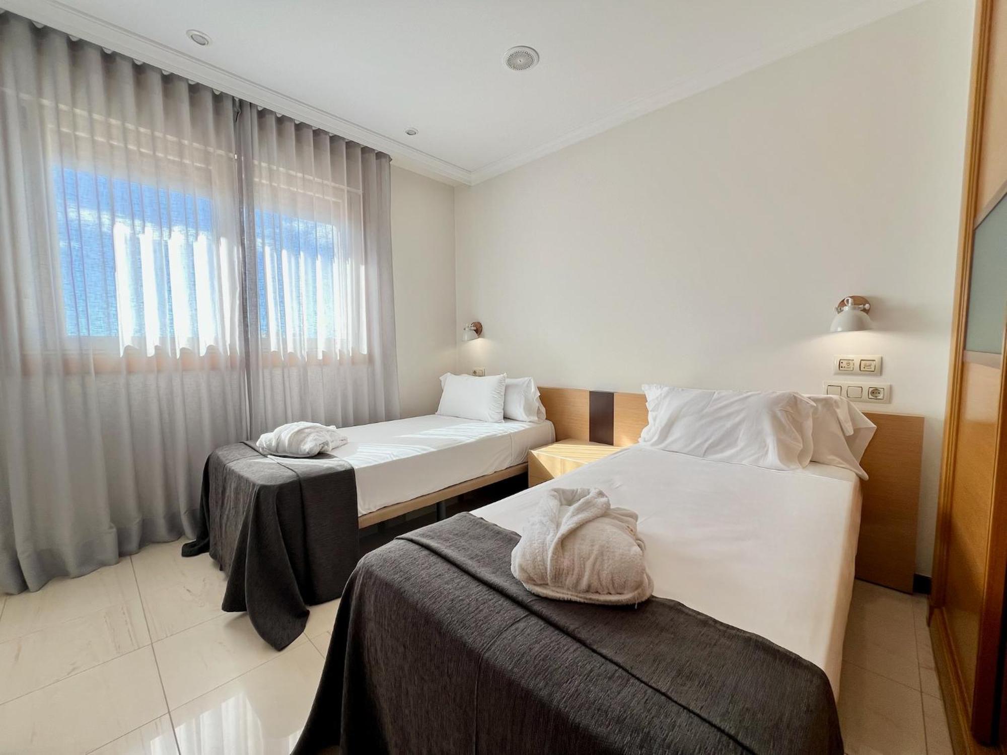 Apartamentos Mediterraneo Real Fuengirola Dış mekan fotoğraf