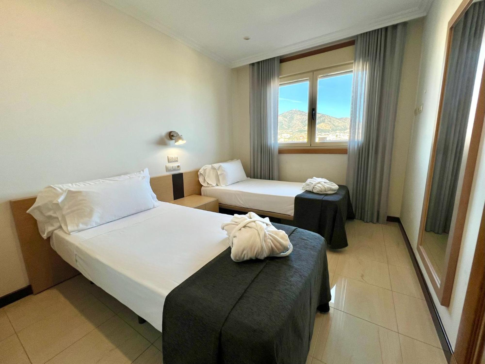 Apartamentos Mediterraneo Real Fuengirola Dış mekan fotoğraf